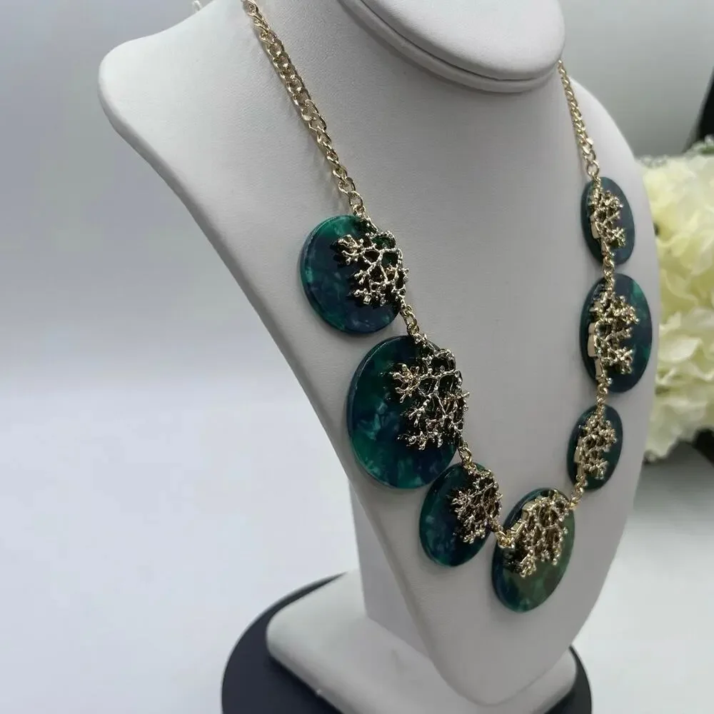 Lilly Pulitzer Coral Cove Emerald Isle Green Round Disc Crystal‎ Necklace New